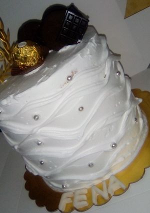 A picture of Homemade chocolate bar.