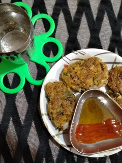 કટલેસ(વધેલી રોટલીમાંથી) રેસીપી મુખ્ય ફોટો