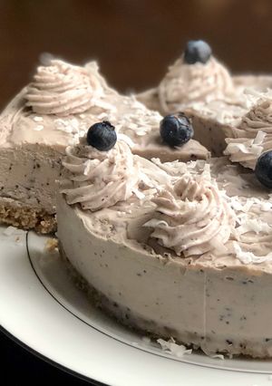 A picture of *EASY* NO BAKE Vegan Blueberry Cheesecake (NOT nut free).