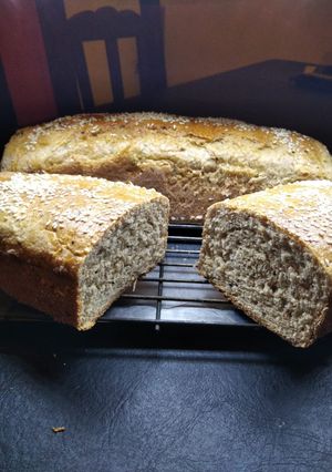 Una foto de Pan lactal con mix de semillas