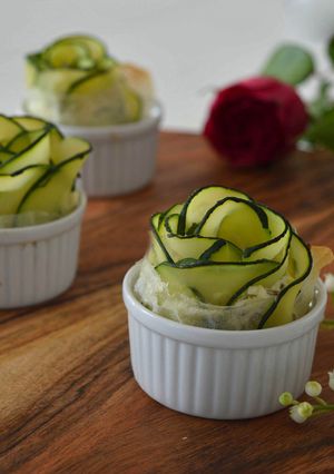 Une photo de Roses de courgettes et feuille de brick