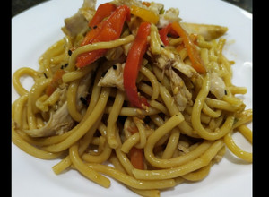 Una foto de One pot pasta en wok