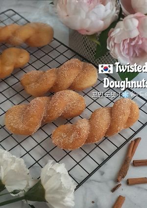 Foto resep 249. Twisted Korean Doughnuts | Donut Kepang | 꼬인 도넛 | 扭曲的甜甜圈