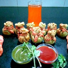 A picture of Dhan Potli.