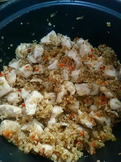 Una foto de Quinua con pollo