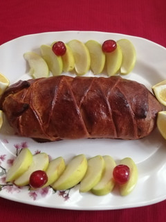 A picture of Double braided bread.