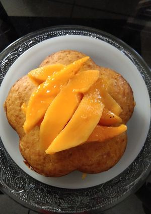 A picture of Mango cake.