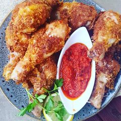 A picture of Gee's Spicy home made KFC chicken.