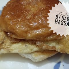 A picture of 3 spice baby egg bun.