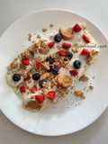 Yogurt Banana Split