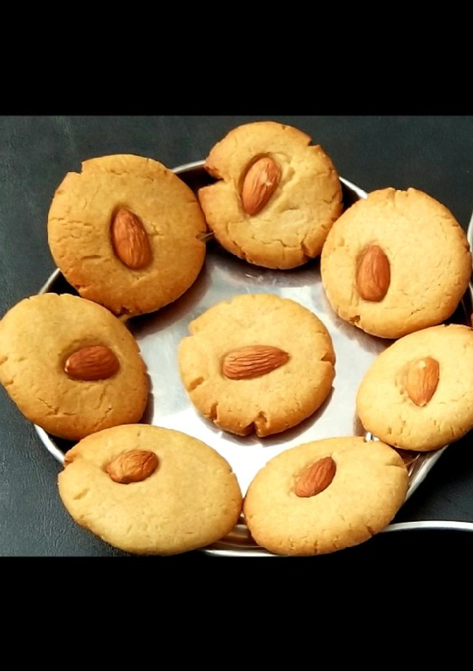 A picture of Nankhatai/Butter biscuits/Cookies.