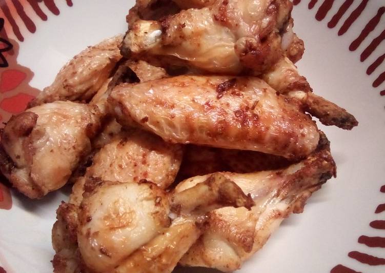 Ali di pollo speziate