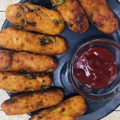 A picture of Maggi noodles kabab.