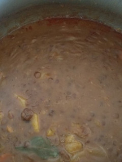 Una foto de Lentejas caseras con chorizo y morcilla