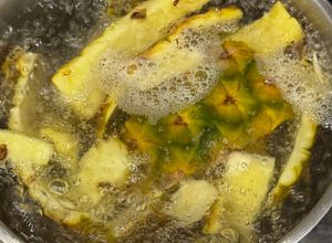 Foto de Chá de Casca de Abacaxi Detox
