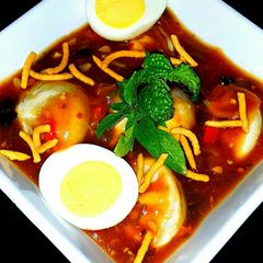 A picture of Mike's Spicy Hot & Sour Dumpling Soup.