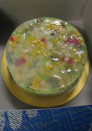 A picture of Crystal fruit cake.