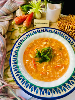 A picture of Hot n sour soup.