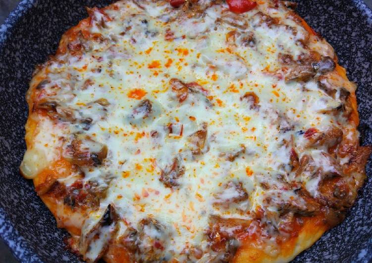 WAJIB DICOBA! Begini Cara Membuat Pizza Teflon Topping Sarden
