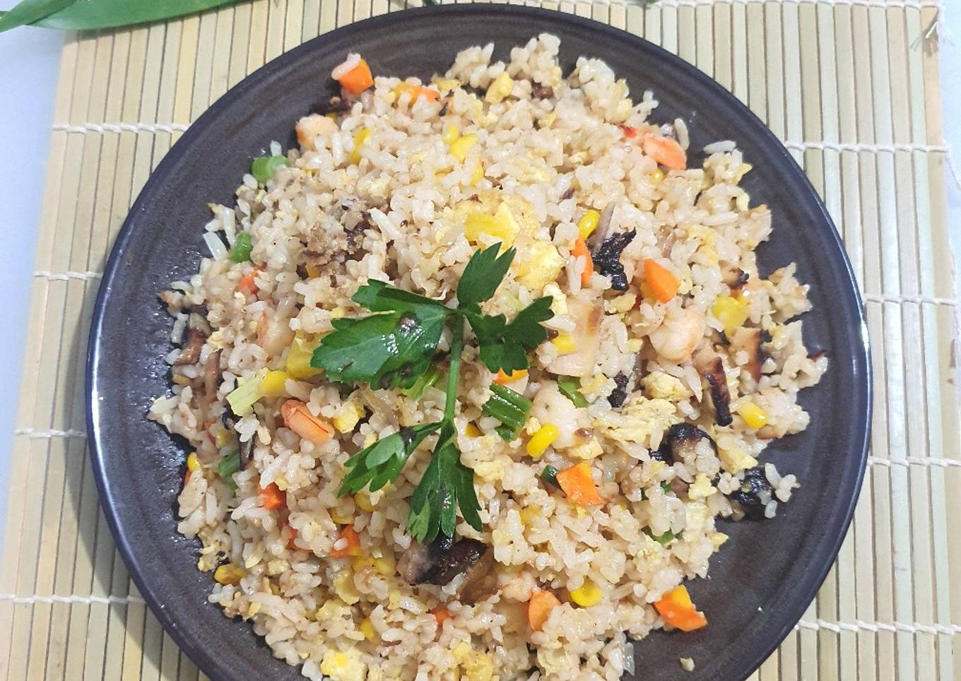 Nasi goreng istimewa ala fe