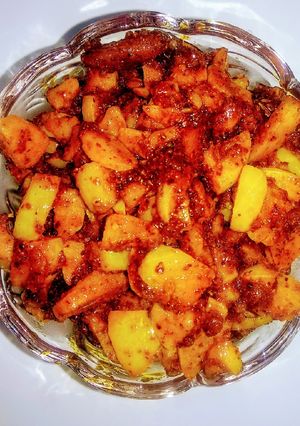 आवळा लोणचे (aavla lonche recipe in marathi) रेसिपी चे मुख्य फोटो 