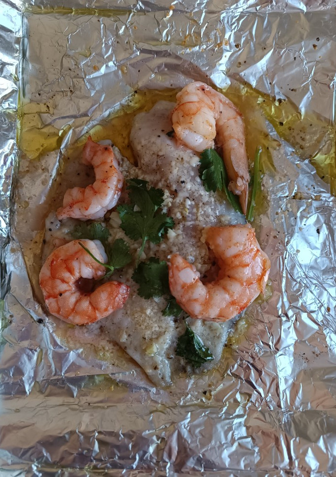 Una foto de Filete al parmesano con camarones en la freidora de aire