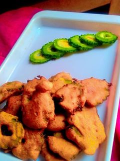करेले की चिप्स 😋 रेसिपी मुख्य फोटो