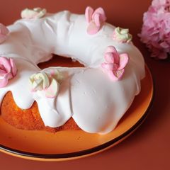 A picture of Smooth, Flawless Glaze in Just 5 Minutes for Cakes & Easter Bread!.