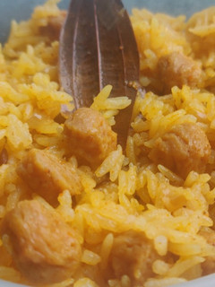 सोयाचंक्स पुलाव (soya chunk pulao recipe in marathi) रेसिपी चे मुख्य फोटो