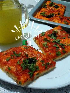 صورة لوصفة البيتزا الجزائرية (كاري)