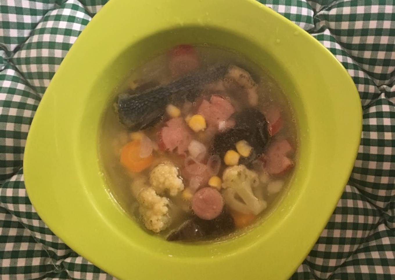 Sop sosis dan sayuran