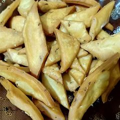 A picture of Namak pary.