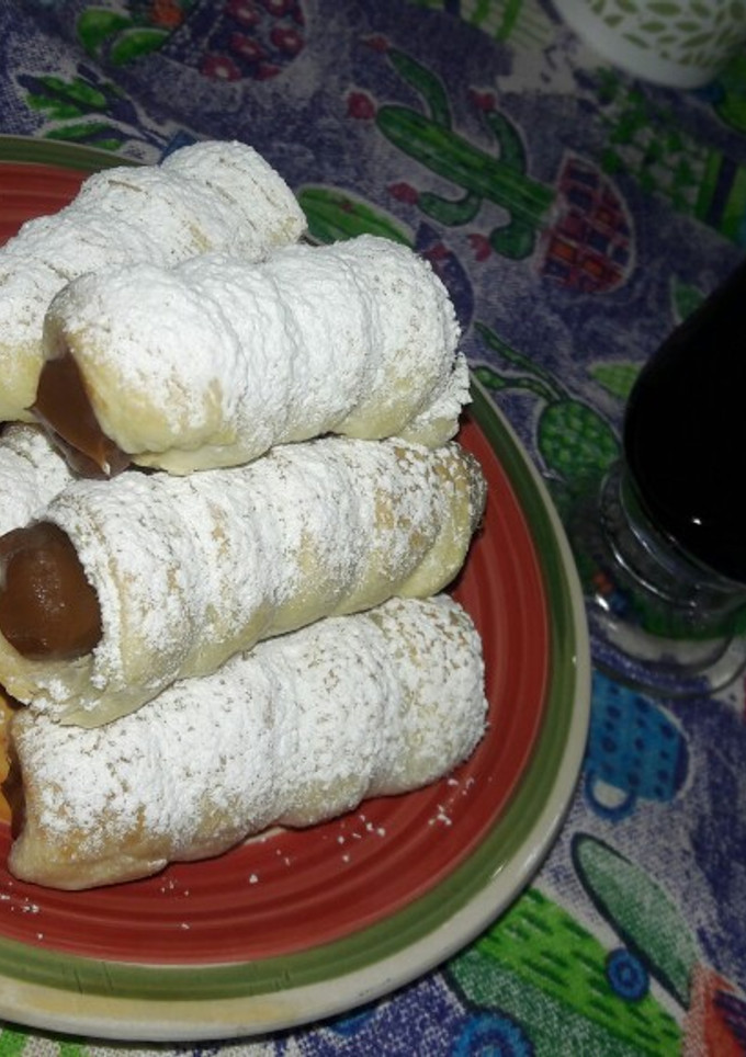 Una foto de Cañoncitos de dulce de leche 🍵 ♡