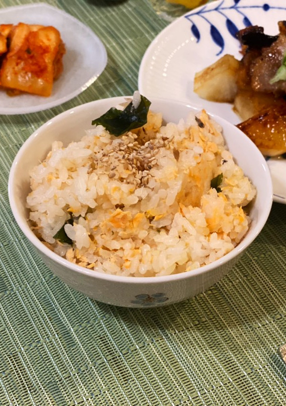 Gambar Salmon Seaweed Rice