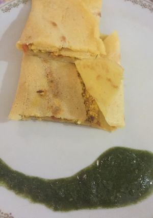 A picture of Moong daal cheela.