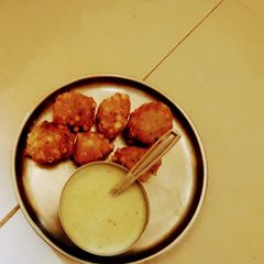 A picture of Sabudana vada.