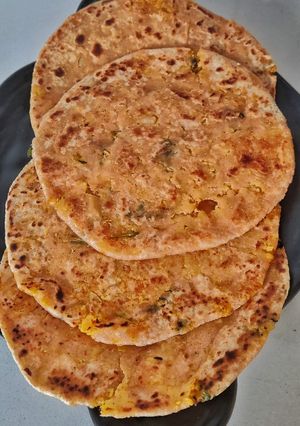 मूली पराठा (Mooli paratha recipe in Hindi) रेसिपी मुख्य फोटो