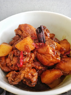 Foto resep Semur Ayam Kentang