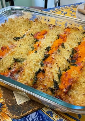 Une photo de Gratin multicolore de quinoa aux carottes, tomates,coriandre et brie de Meaux