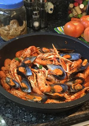 Una foto de Escamarlans i mejillones a la butzara