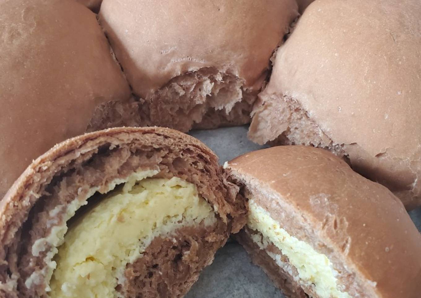 Chocolate creamcheese bun