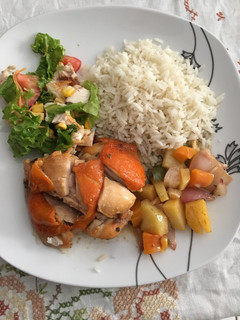 Una foto de Pollo arcoiris