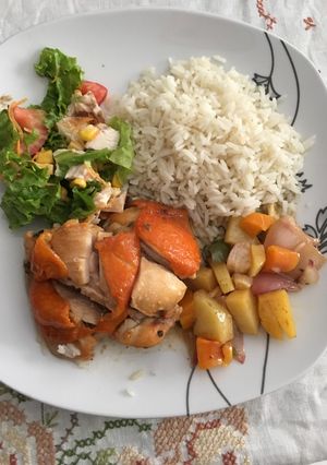 Una foto de Pollo arcoiris