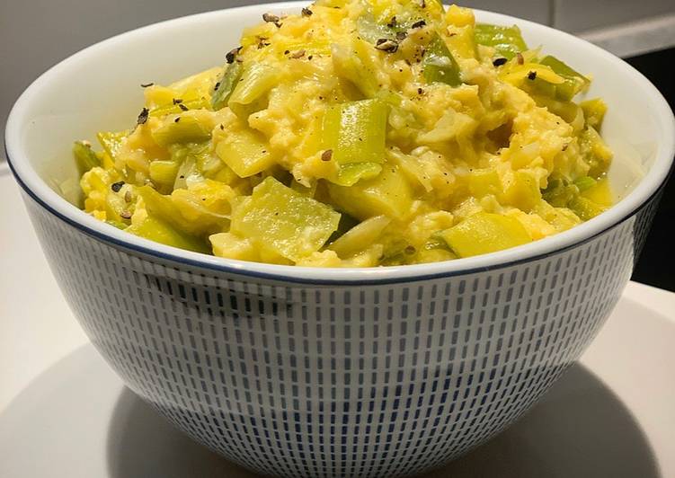 Scrambled eggs ~ uova strapazzate con porri