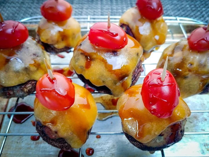 Easy Steps to Prepare Recipes Teriyaki Burger Stuffed Mushrooms the Can Spoil the Tongue Tasty.