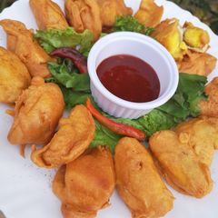 A picture of Egg pakoray.