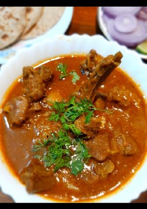 A picture of নিহারি মাটন গ্রেভি (Nihari Mutton curry).
