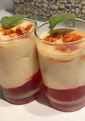 A picture of Custard jelly pudding with butterscotch sprinkles.