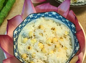 Hình của món Tuần 17: Xôi hạt sen dừa.