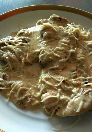 Una foto de Pollo con nata (sin lactosa)